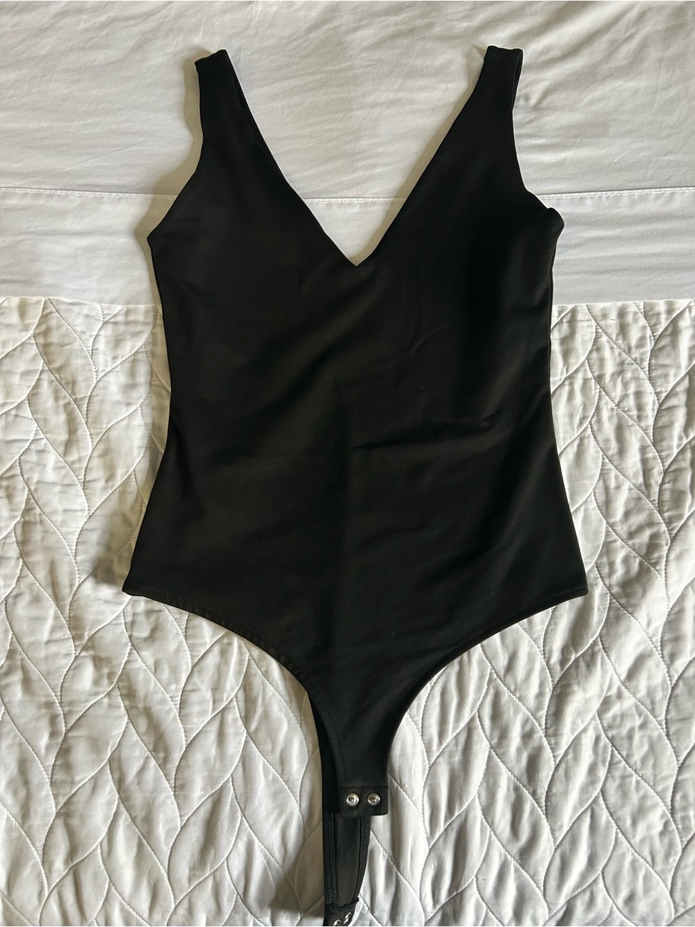 Reoria Deep V-Neck Bodysuit